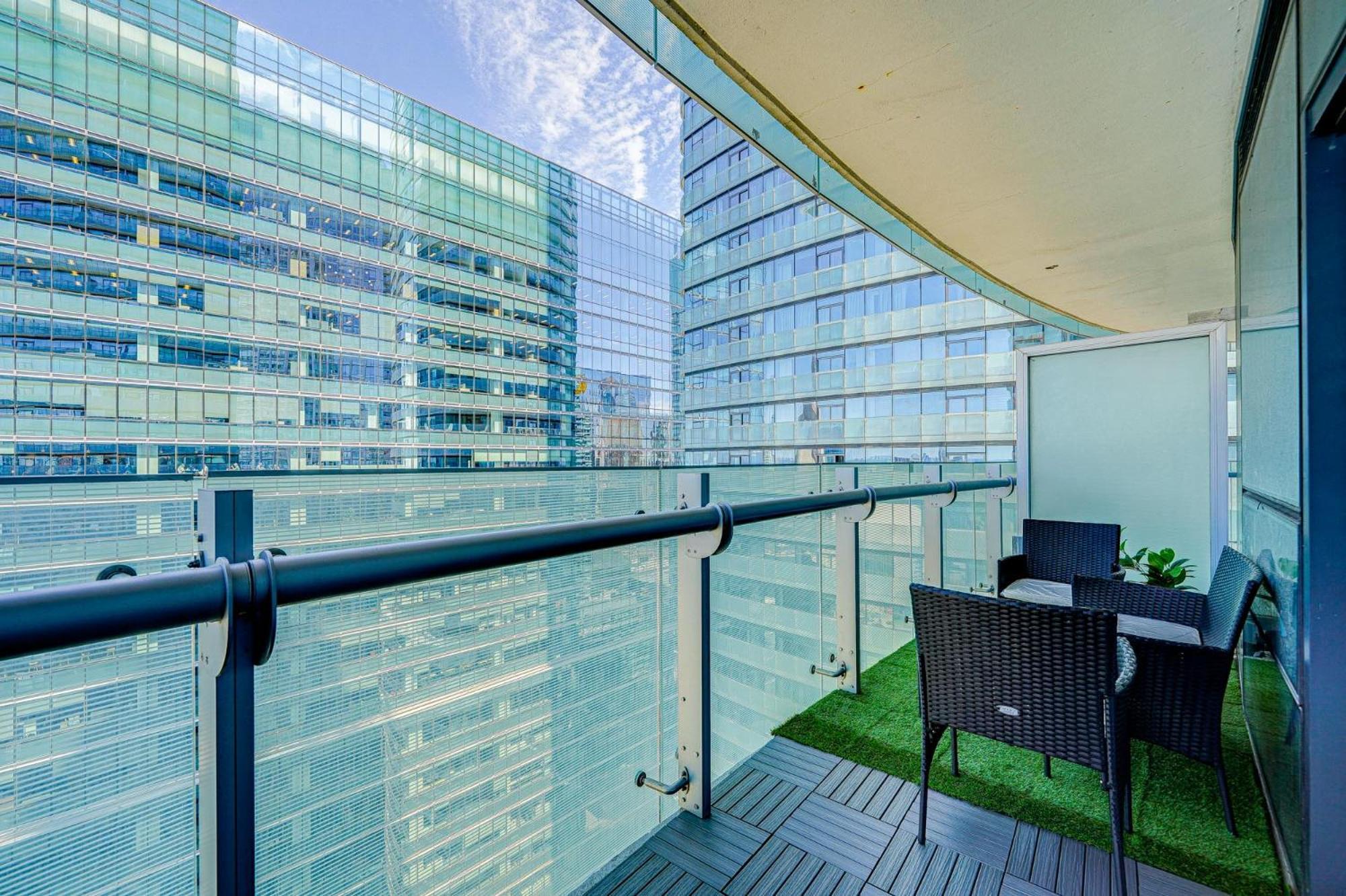 Skytree - Modern Rusty Condo Close To Union Station In Heart Of Downtown Toronto Bagian luar foto